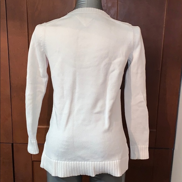 SALE!! Tommy Hilfiger flag sweater. 6 - Picture 5 of 8